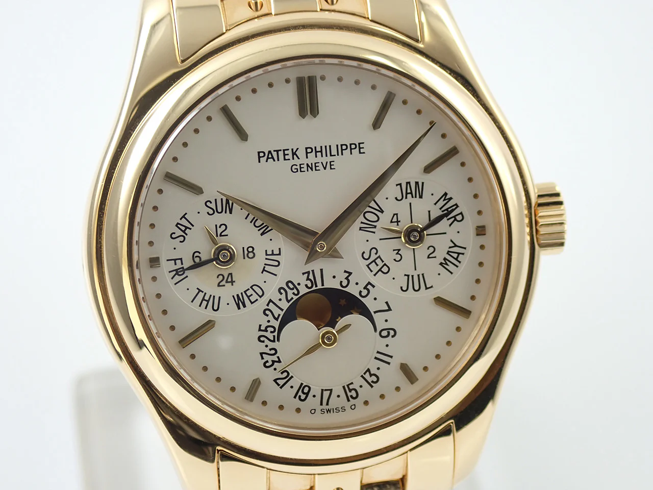 パテックフィリップ パーペチュアルカレンダー Ref.5136/1J-001 イエローゴールド シルバー文字盤 - Image 3