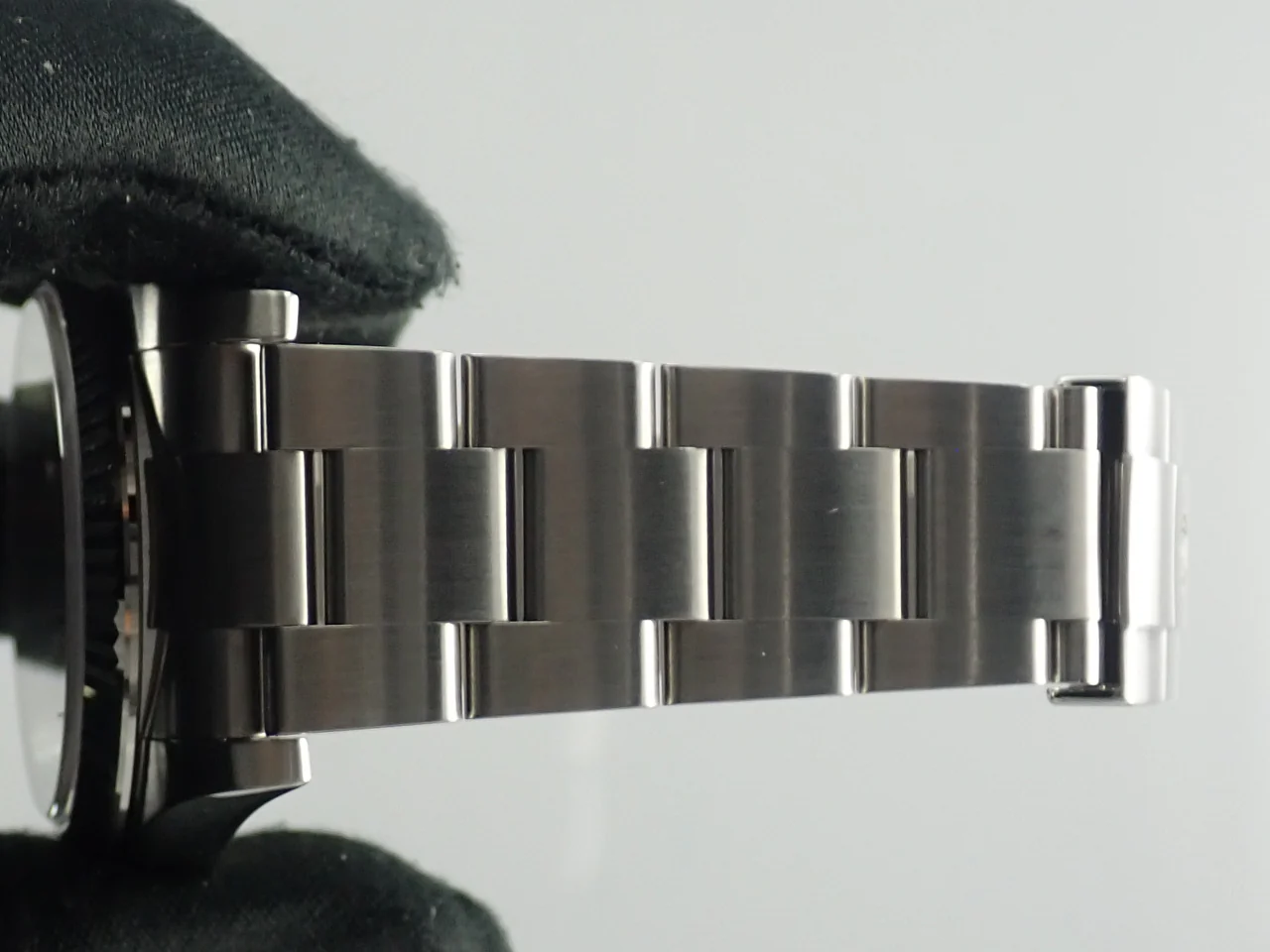 ロレックス オイスターパーペチュアル36 Ref.116034 ステンレススチール/ホワイトゴールド ブラック文字盤 - Image 9