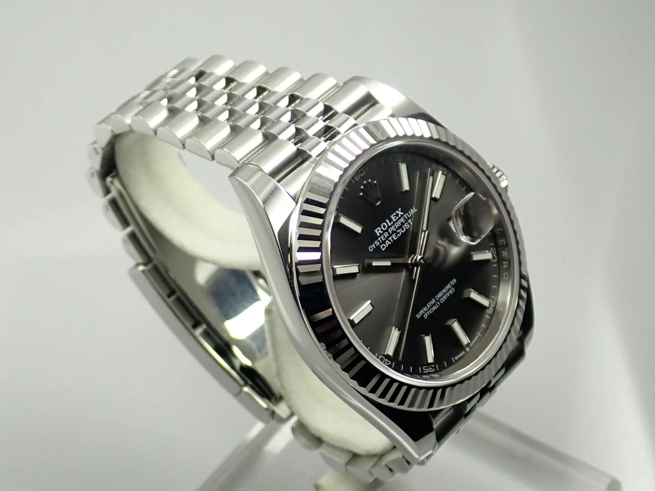 ロレックス デイトジャスト41 Ref.126334 ステンレススチール/ホワイトゴールド スレート文字盤 ジュビリーブレスレット 中古 7H2JC192 - Image 5