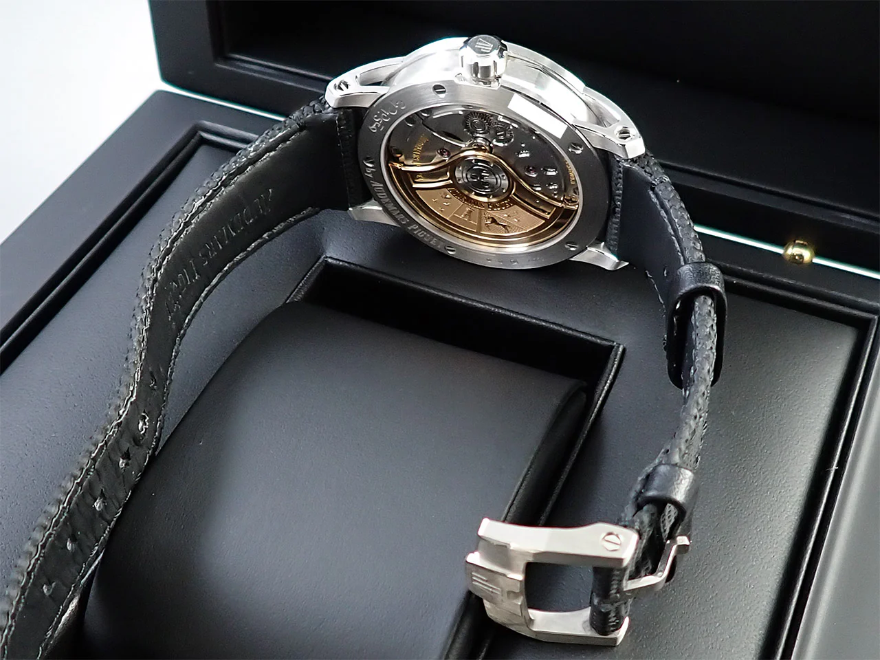 オーデマピゲ CODE 11.59 バイ オーデマ ピゲ Ref.15210BC.OO.A002KB.01 ホワイトゴールド スモークブルーラッカー文字盤 - Image 7