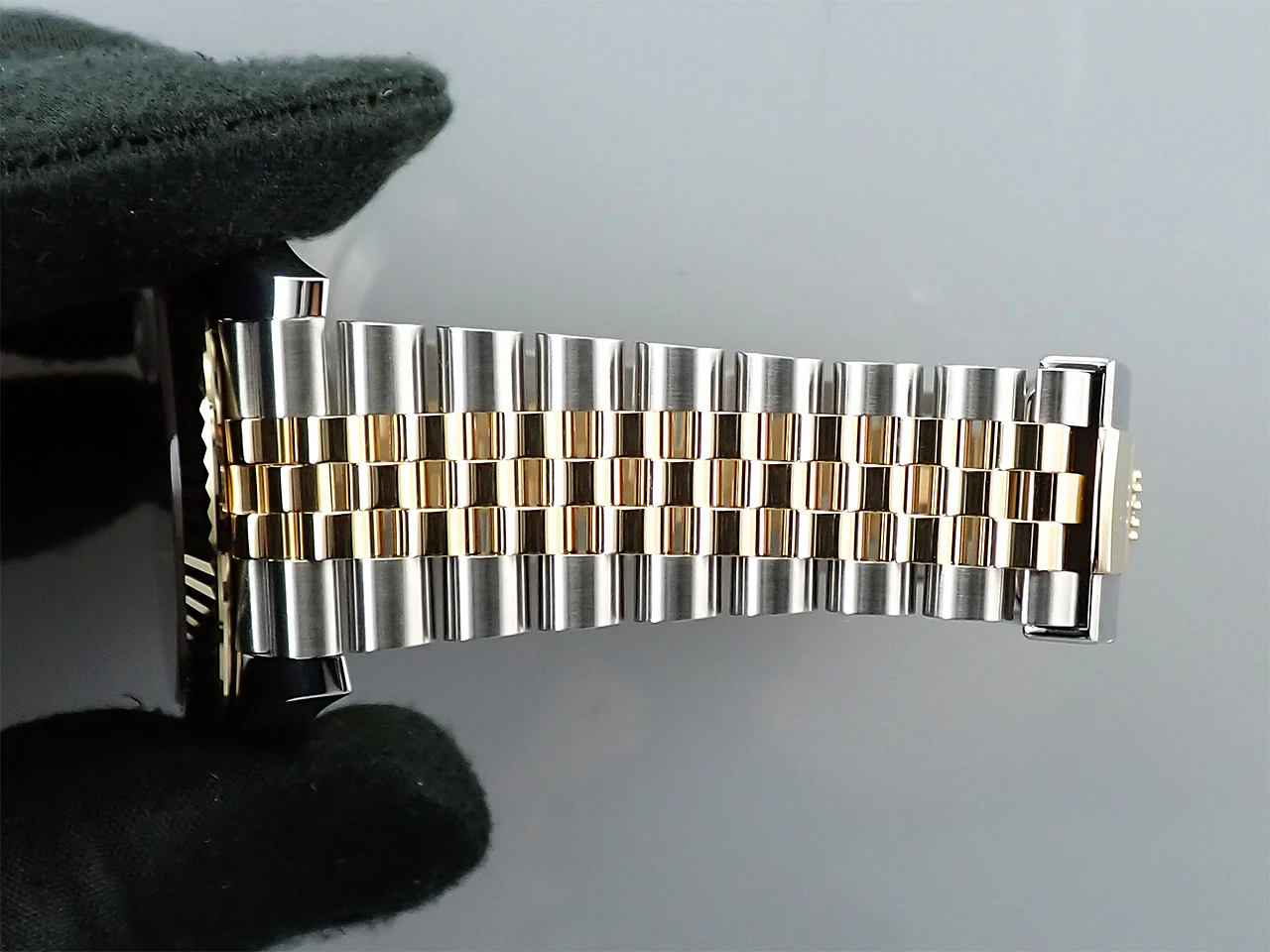 ロレックス デイトジャスト41 Ref.126333 ステンレススチール/イエローゴールド スレートローマン文字盤 ジュビリーブレスレット 中古 7LA29LWA - Image 9