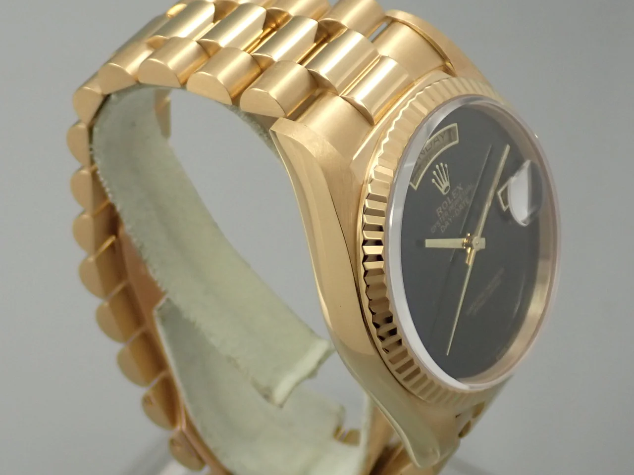 ロレックス デイデイト36 Ref.18238 イエローゴールド オニキス文字盤 - Image 5