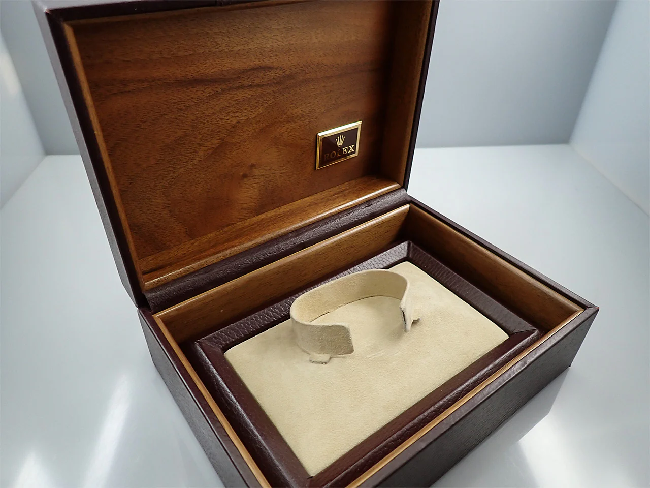 ロレックス デイデイト36 Ref.18238NR イエローゴールド シェル文字盤 - Image 11