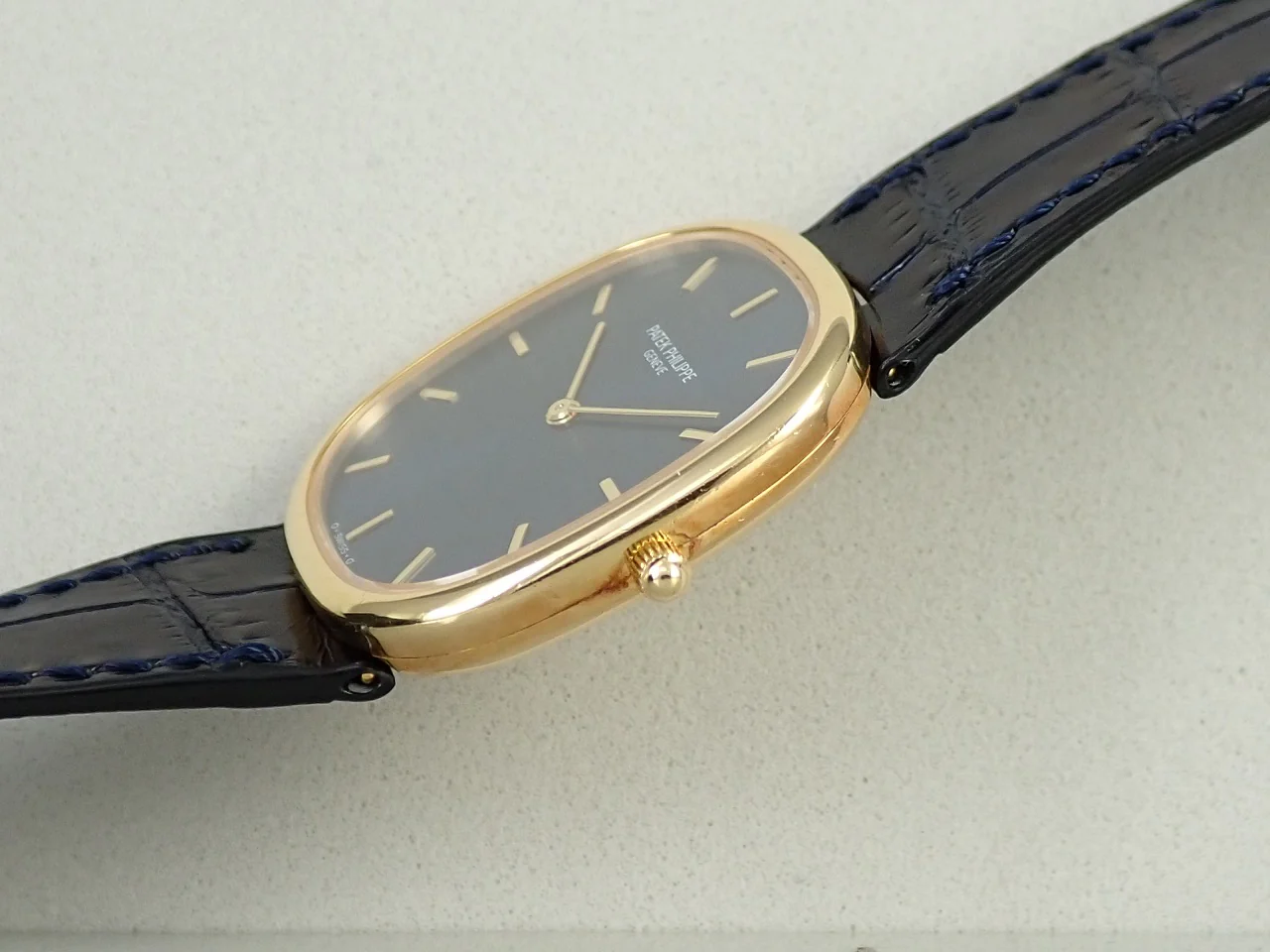 パテックフィリップ ゴールデンエリプス Ref.3738/100J-001 イエローゴールド ブルー文字盤 - Image 4