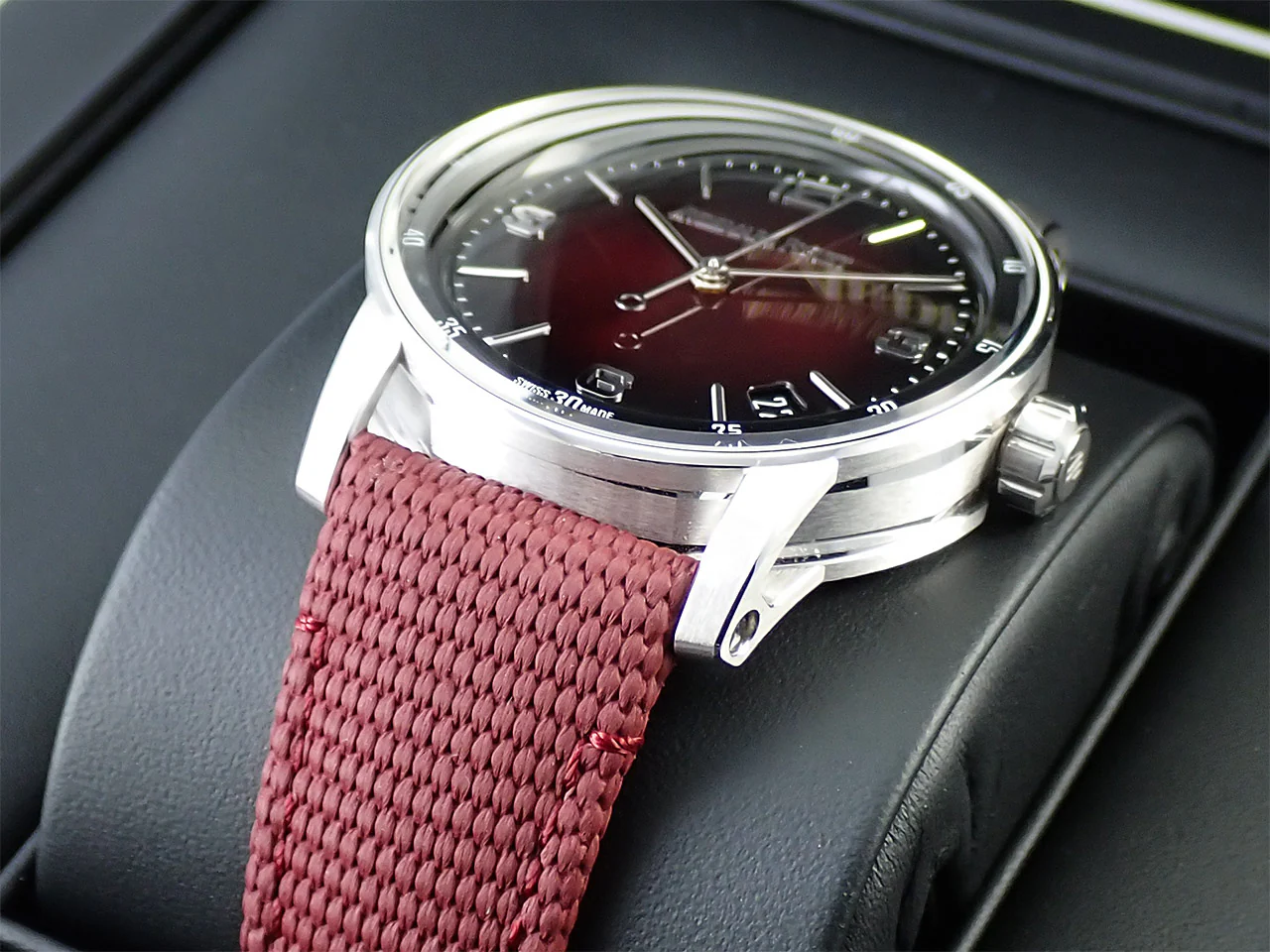 オーデマピゲ CODE 11.59 バイ オーデマ ピゲ Ref.15210BC.OO.A500KB.01 ホワイトゴールド スモークバーガンディーラッカー文字盤 - Image 6