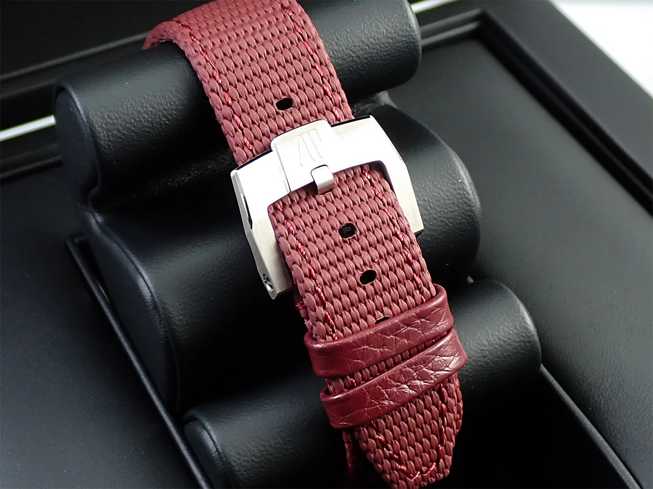 オーデマピゲ CODE 11.59 バイ オーデマ ピゲ Ref.15210BC.OO.A500KB.01 ホワイトゴールド スモークバーガンディーラッカー文字盤 - Image 8