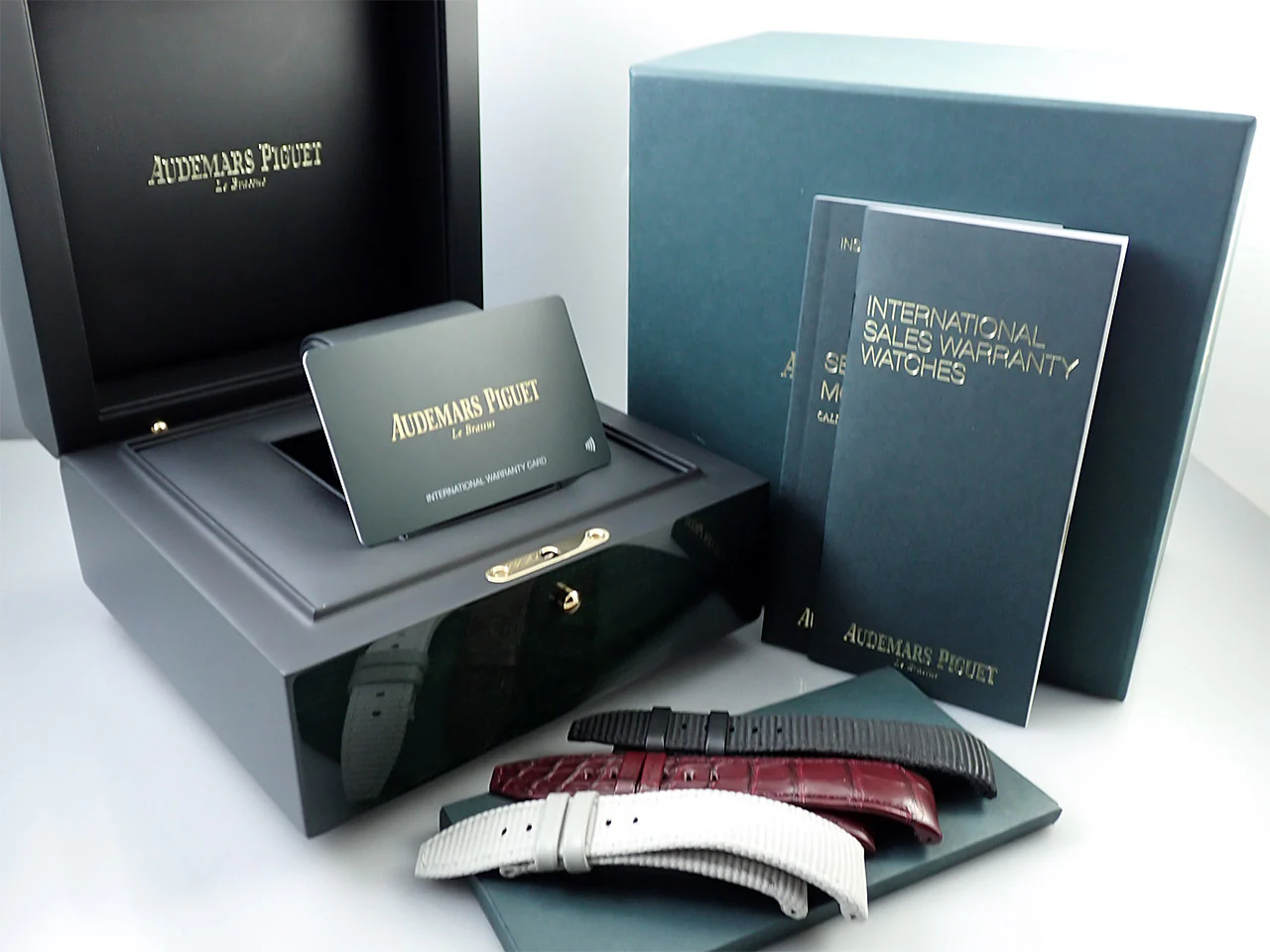 オーデマピゲ CODE 11.59 バイ オーデマ ピゲ Ref.15210BC.OO.A500KB.01 ホワイトゴールド スモークバーガンディーラッカー文字盤 - Image 9