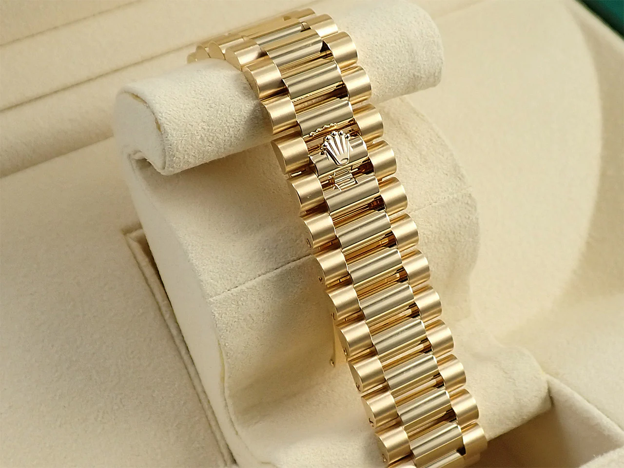 ロレックス デイデイト40 Ref.228238 イエローゴールド ホワイトローマン文字盤 - Image 6