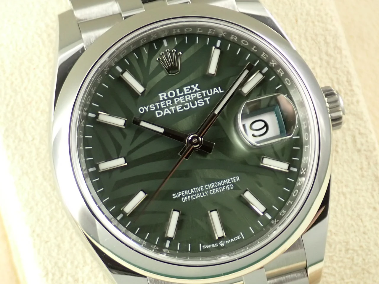 ロレックス デイトジャスト36 Ref.126200 ステンレススチール オリーブグリーン パームモチーフ文字盤 ジュビリーブレスレット - Image 3