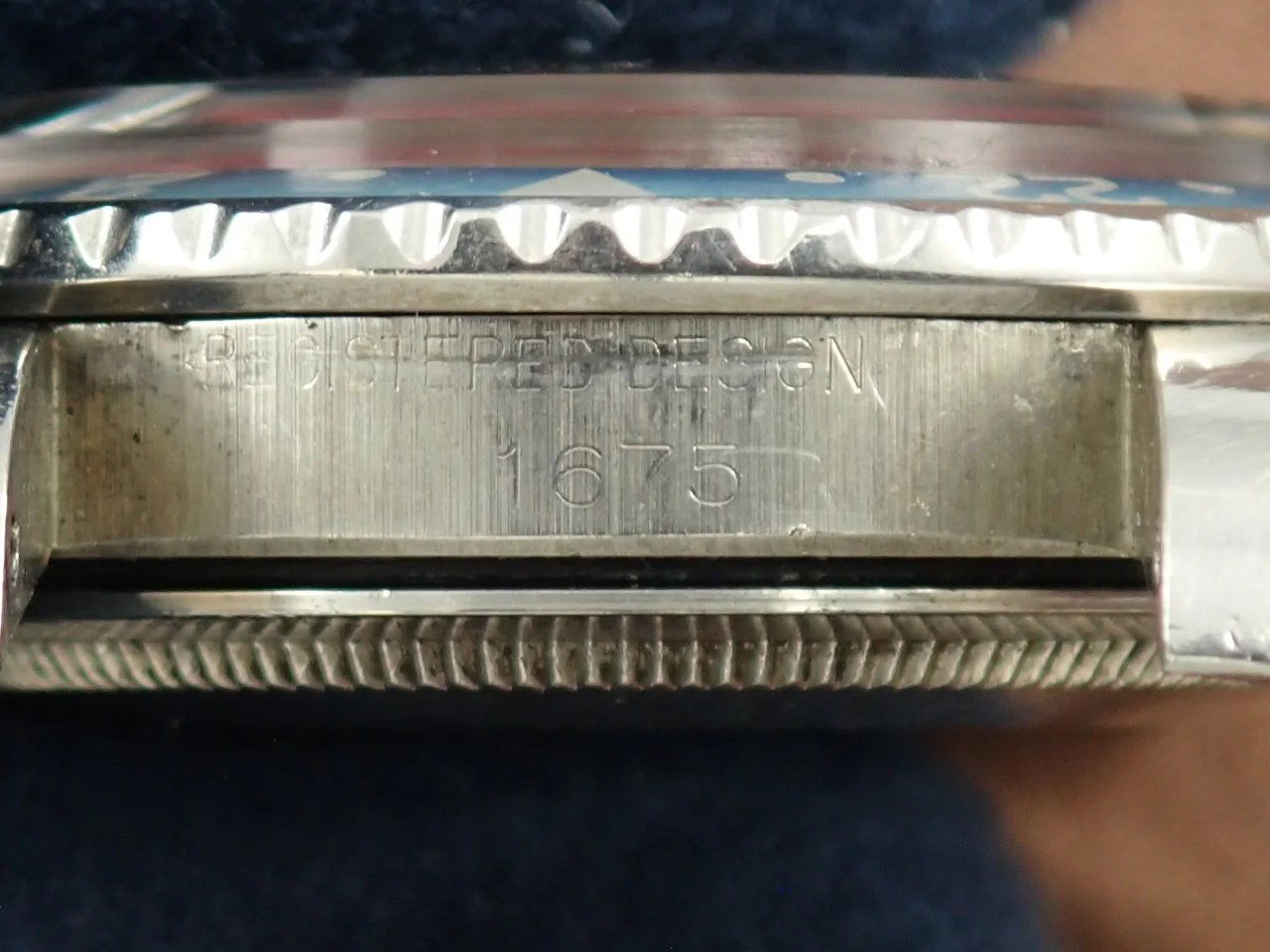 ロレックス GMTマスター Ref.1675 ステンレススチール ブラック文字盤 ジュビリーブレスレット 中古 9PUKCYMF - Image 10