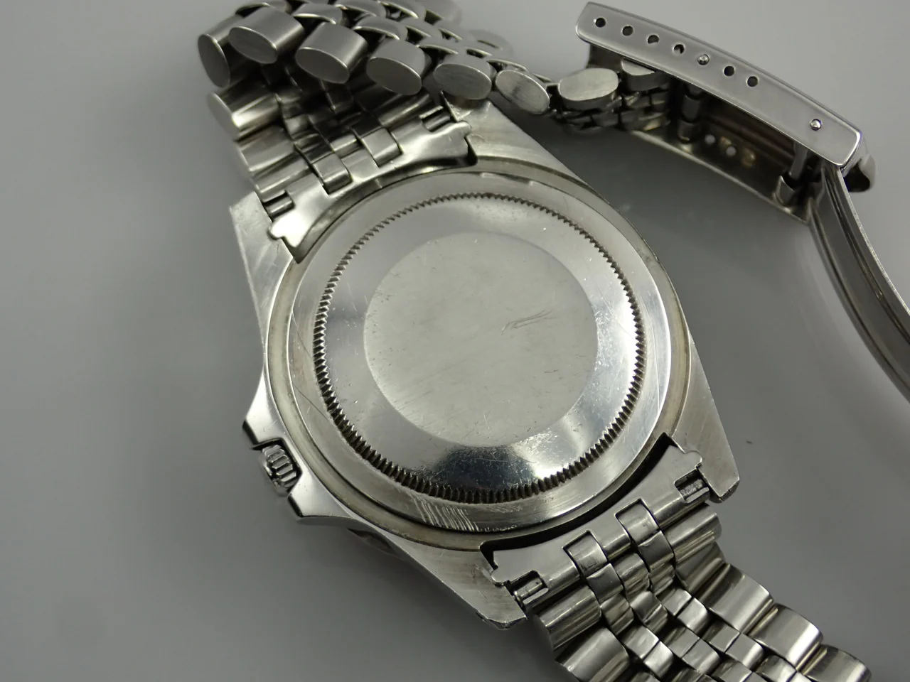 ロレックス GMTマスター Ref.1675 ステンレススチール ブラック文字盤 ジュビリーブレスレット 中古 9PUKCYMF - Image 8