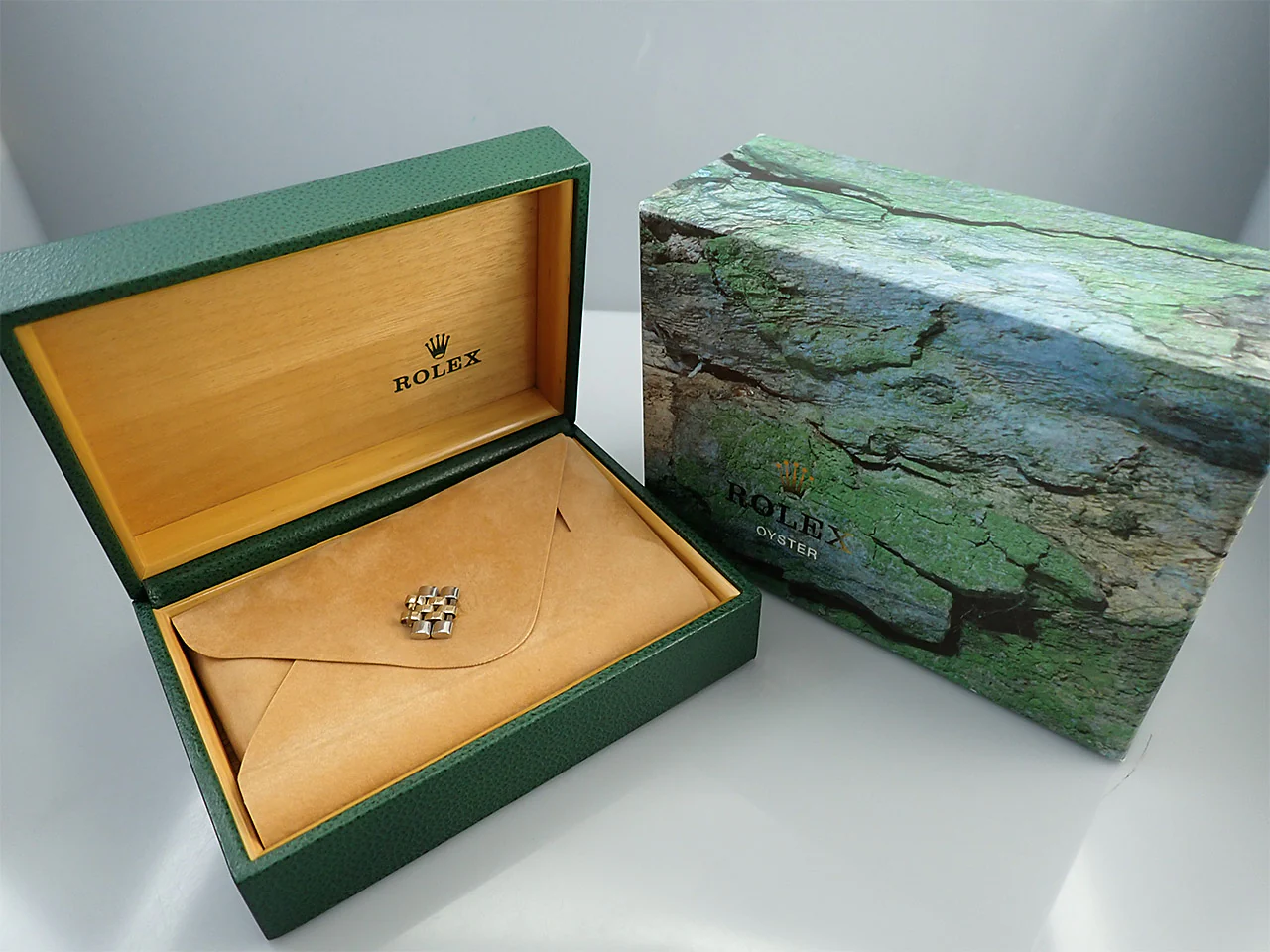 ロレックス GMTマスター Ref.1675/3 ステンレススチール/イエローゴールド ブラック文字盤 ジュビリーブレスレット 中古 9SHJ232J - Image 10