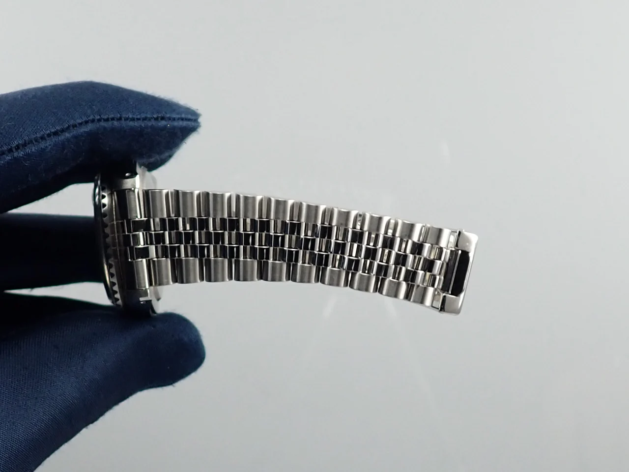 ロレックス GMTマスター Ref.1675 ステンレススチール ブラック文字盤 ジュビリーブレスレット 中古 9UTYJYTP - Image 9