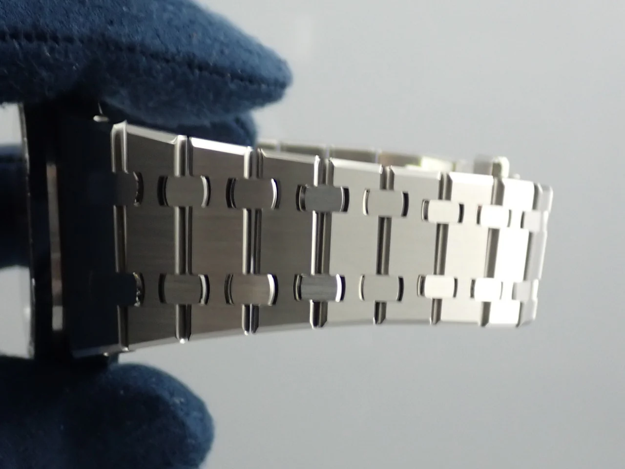 オーデマピゲ ロイヤルオーク Ref.15451ST.ZZ.1256ST.02 ステンレススチール グレー文字盤 - Image 9