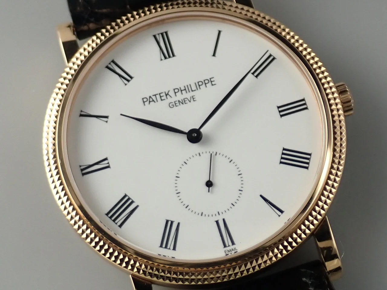 パテックフィリップ カラトラバ Ref.5116R-001 ローズゴールド エナメル文字盤 - Image 3