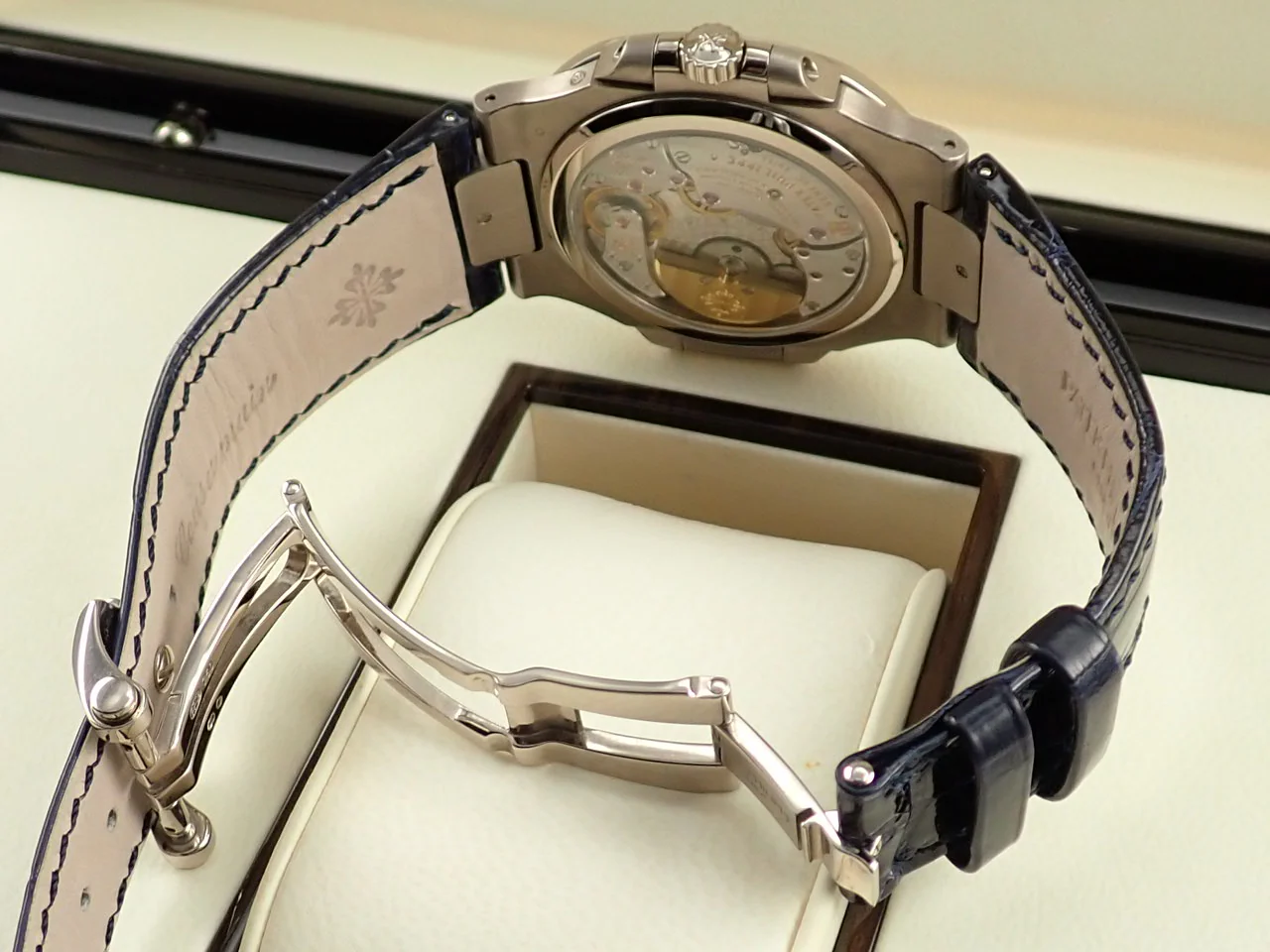 パテックフィリップ ノーチラス プチコンプリケーション Ref.5712G-001 ホワイトゴールド スレート文字盤 - Image 8