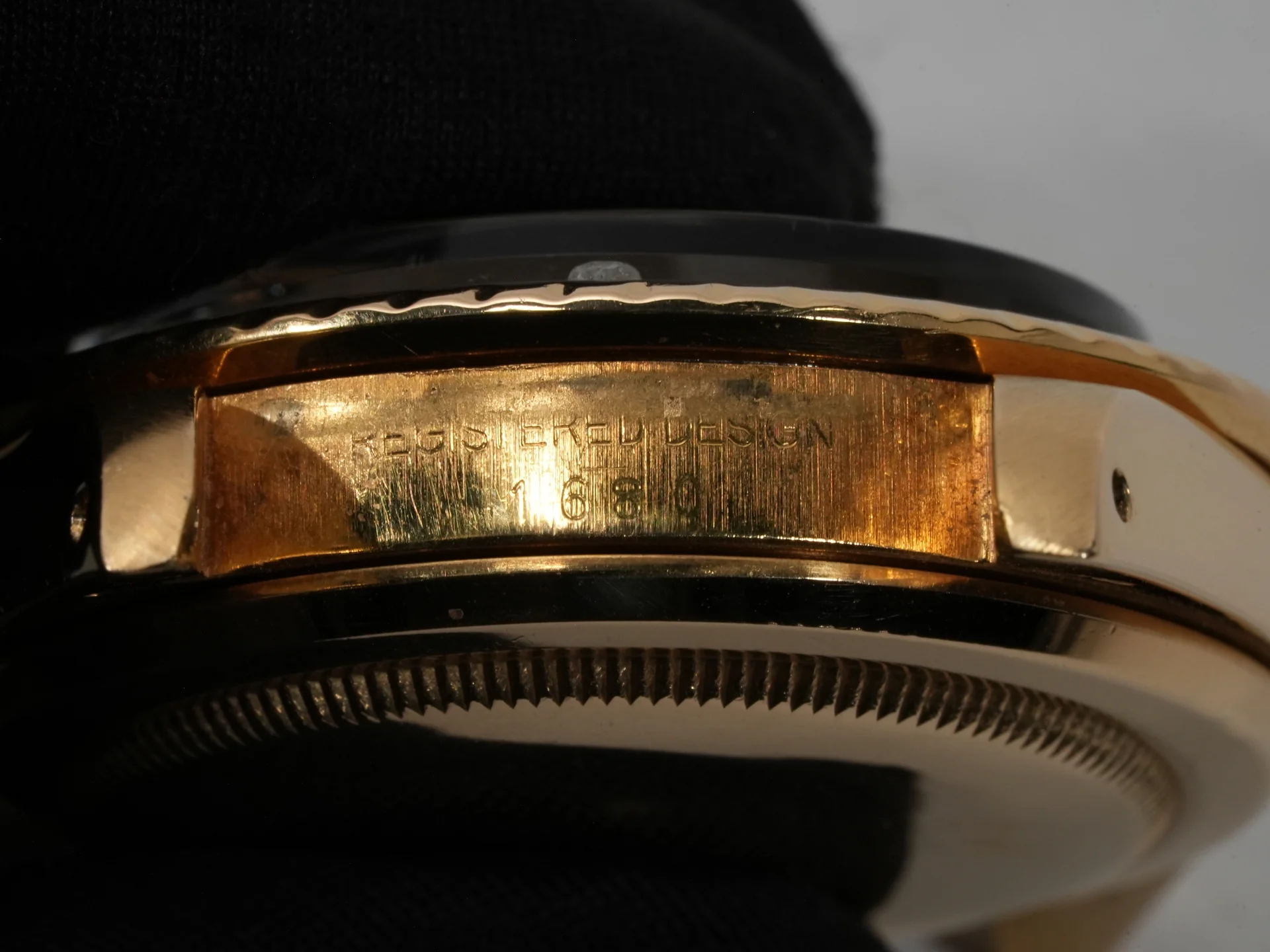 ロレックス サブマリーナー デイト Ref.1680/8 イエローゴールド ブラック文字盤 - Image 10