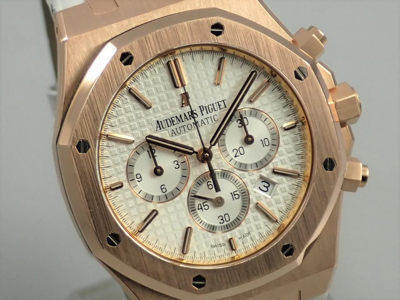 オーデマピゲ ロイヤルオーク クロノグラフ Ref.26320OR.OO.D088CR.01 ピンクゴールド シルバー文字盤 - Image 3