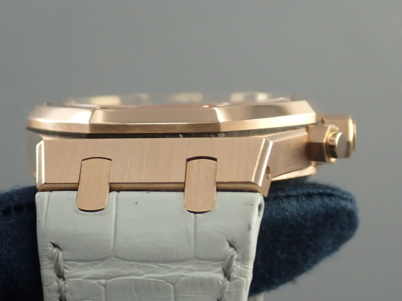 オーデマピゲ ロイヤルオーク クロノグラフ Ref.26320OR.OO.D088CR.01 ピンクゴールド シルバー文字盤 - Image 6