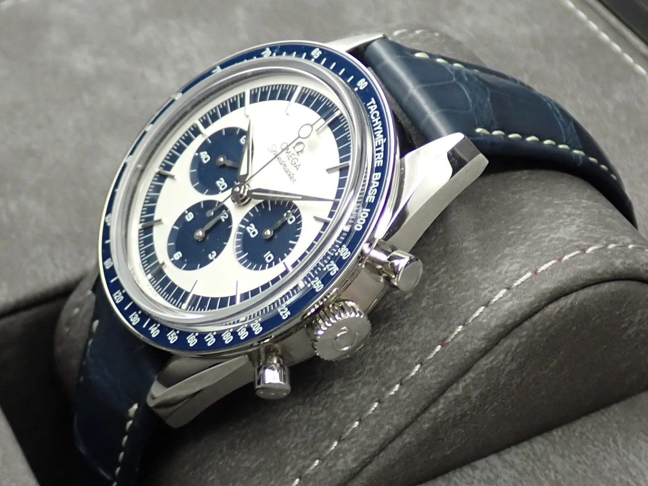 オメガ スピードマスター ムーンウォッチ CK2998 Ref.311.33.40.30.02.001 シルバー文字盤 美品 CM61T11S - Image 5