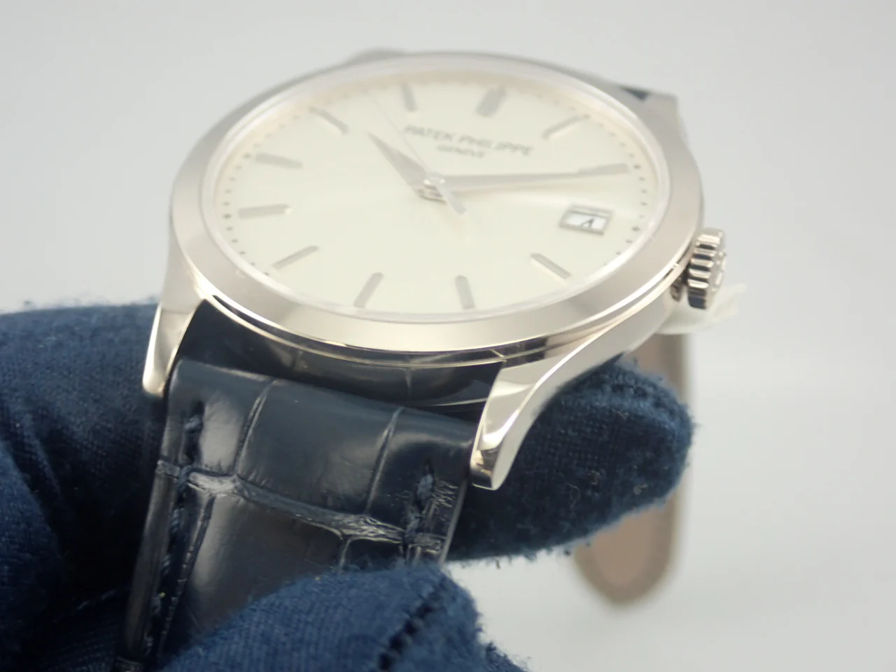 パテックフィリップ カラトラバ Ref.5296G-010 ホワイトゴールド シルバー文字盤 - Image 6