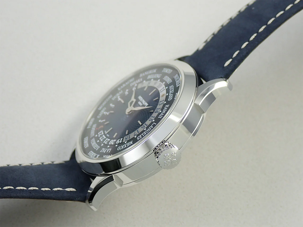 パテックフィリップ コンプリケーション ワールドタイム Ref.5230P-001 プラチナ ブルー文字盤 - Image 4