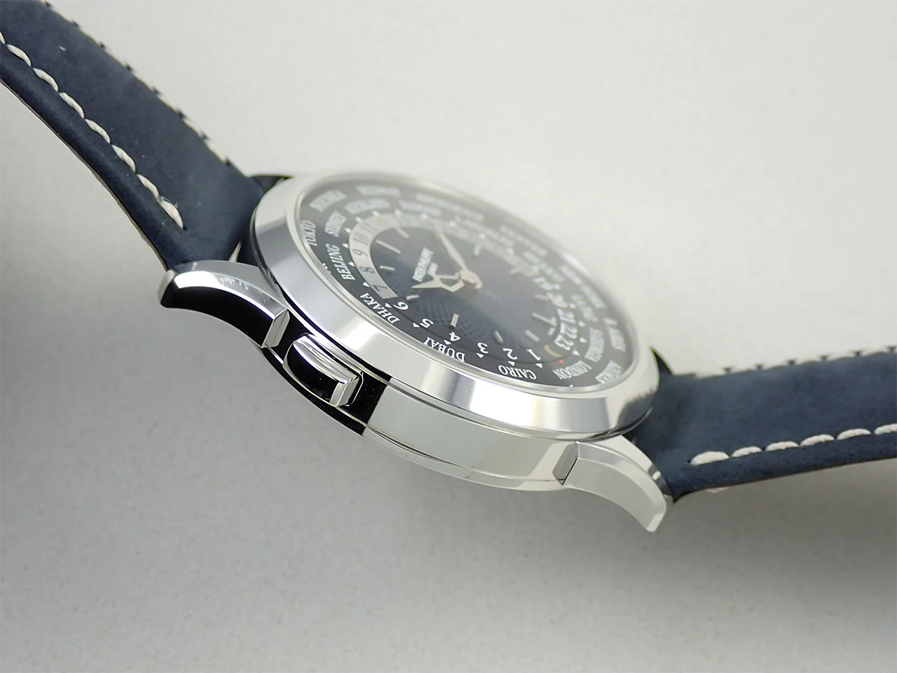 パテックフィリップ コンプリケーション ワールドタイム Ref.5230P-001 プラチナ ブルー文字盤 - Image 5