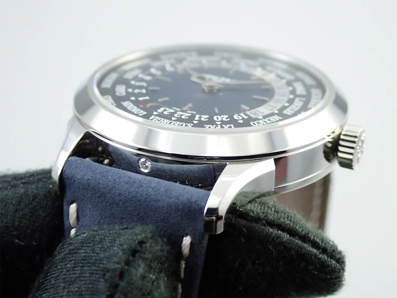 パテックフィリップ コンプリケーション ワールドタイム Ref.5230P-001 プラチナ ブルー文字盤 - Image 6