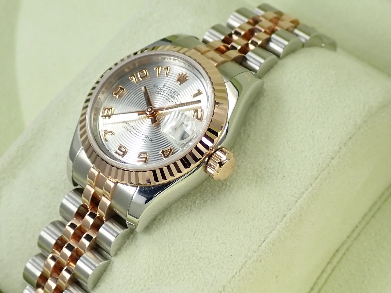 ロレックス デイトジャスト28 Ref.179171 ステンレススチール/ピンクゴールド シルバーコンセントリック文字盤 ジュビリーブレスレット - Image 4