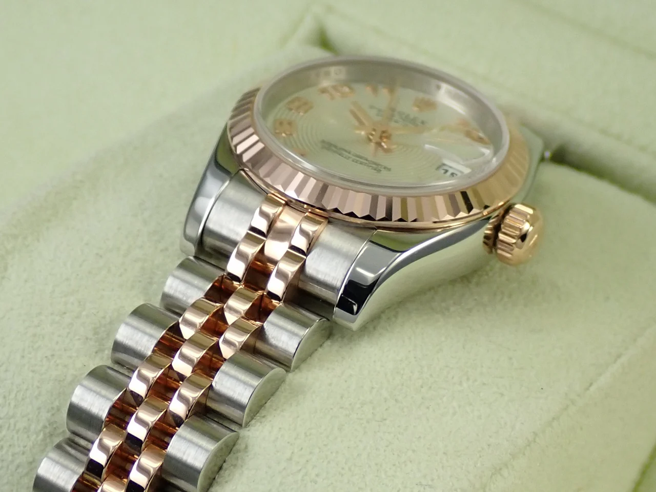 ロレックス デイトジャスト28 Ref.179171 ステンレススチール/ピンクゴールド シルバーコンセントリック文字盤 ジュビリーブレスレット - Image 6