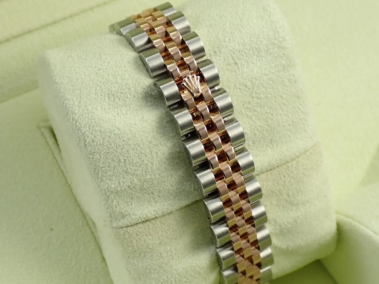 ロレックス デイトジャスト28 Ref.179171 ステンレススチール/ピンクゴールド シルバーコンセントリック文字盤 ジュビリーブレスレット - Image 7