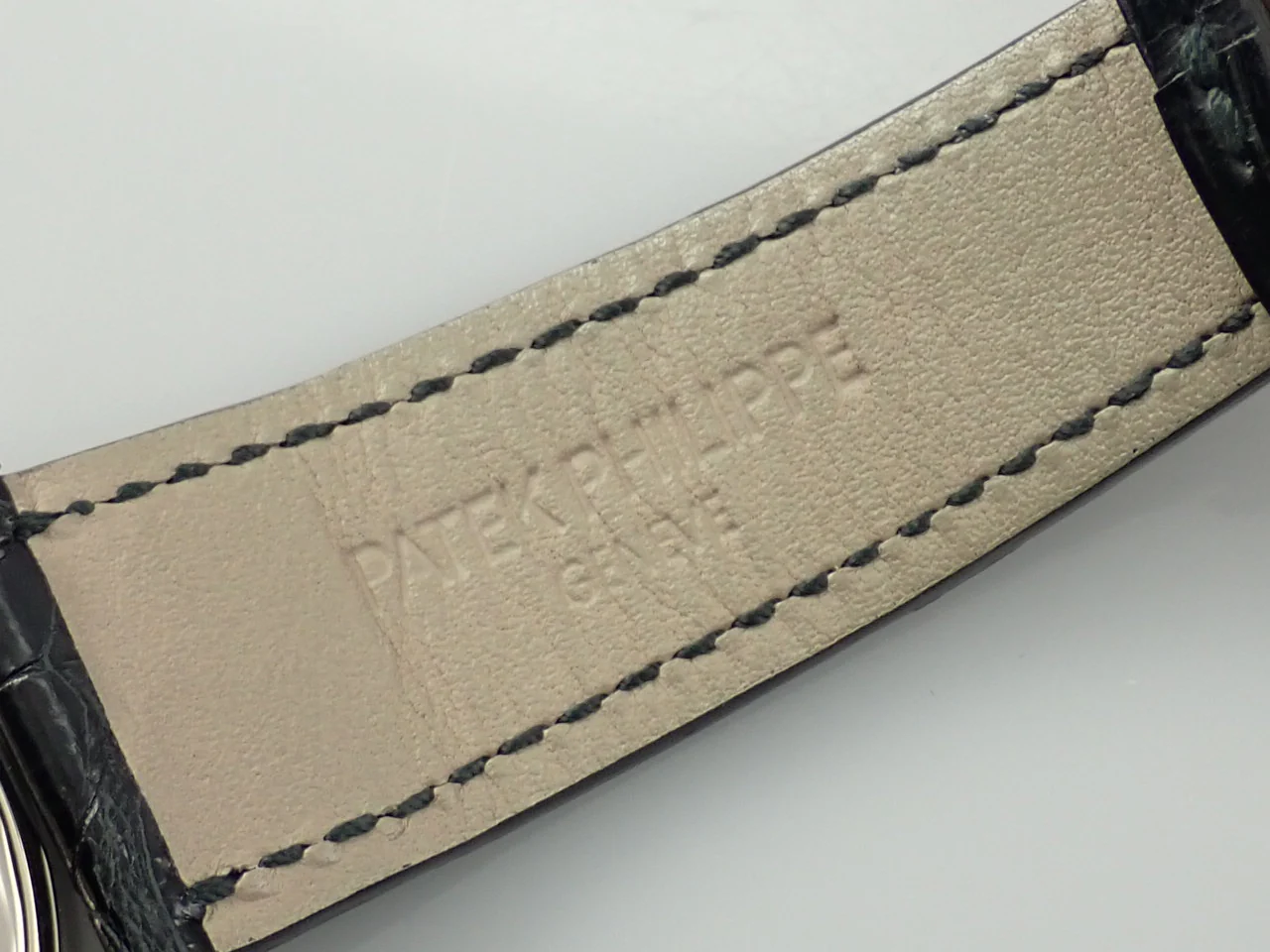 パテックフィリップ カラトラバ Ref.5196G-001 ホワイトゴールド シルバー文字盤 - Image 9