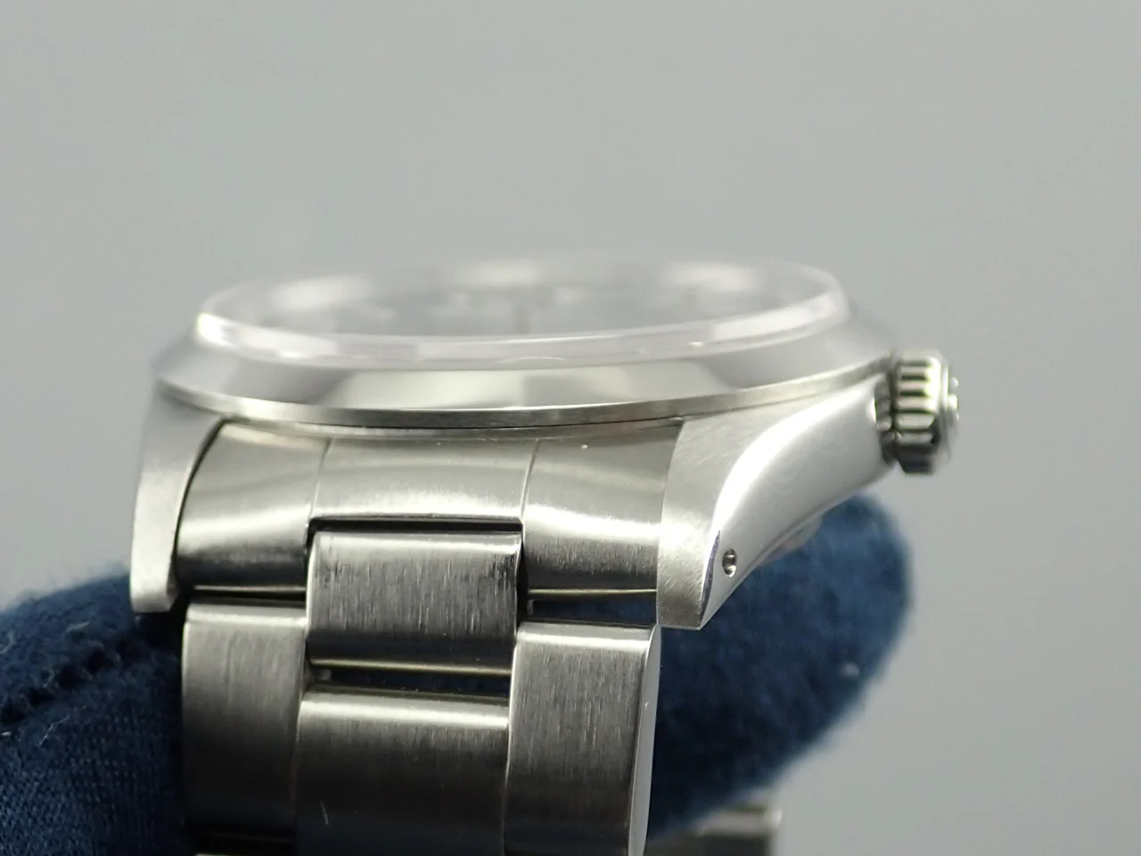 ロレックス エクスプローラーI Ref.14270 ステンレススチール ブラック文字盤 オイスターブレスレット 中古 K0433877 - Image 6