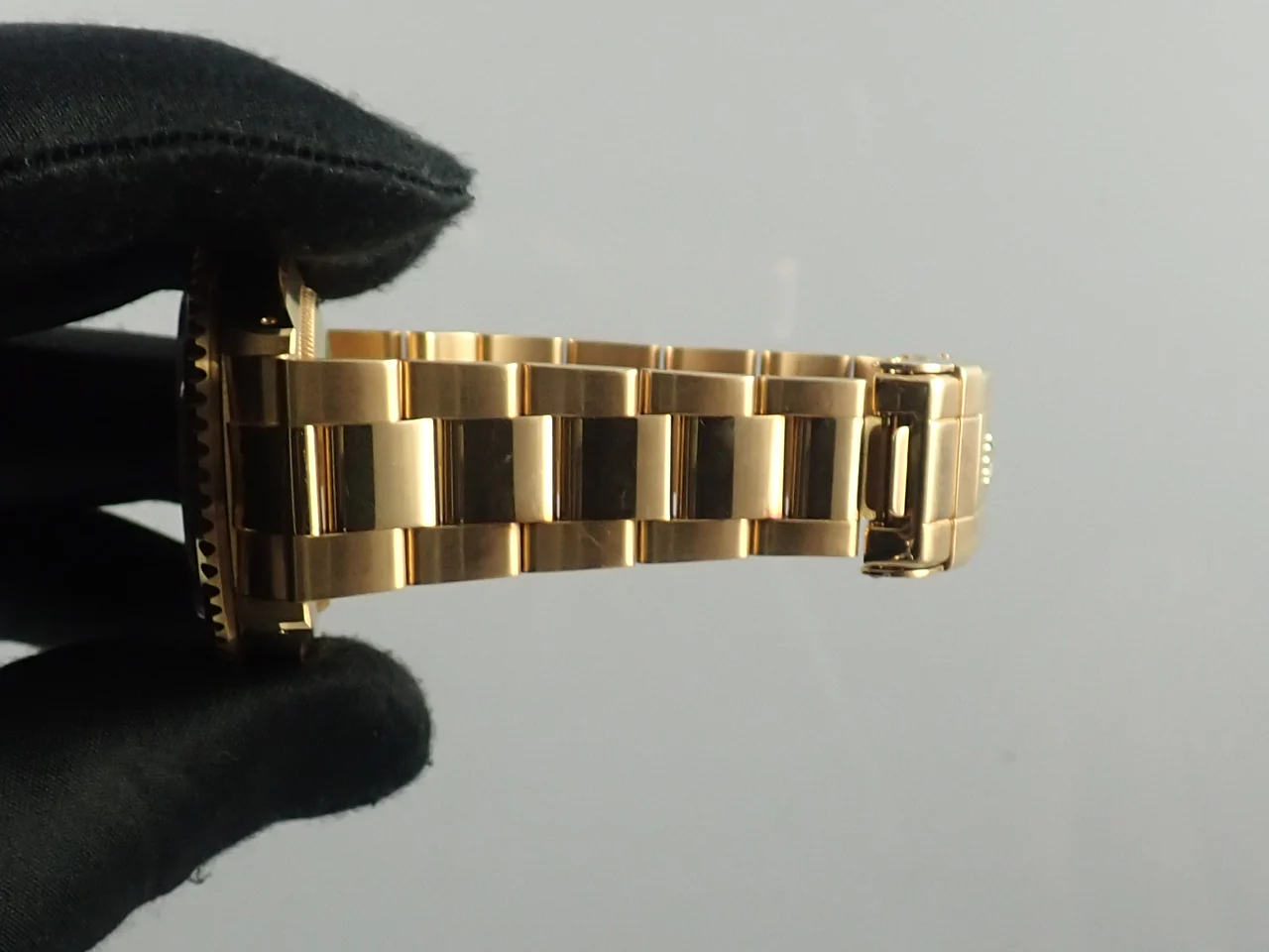 ロレックス サブマリーナー デイト Ref.16618 イエローゴールド ブラック文字盤 - Image 9