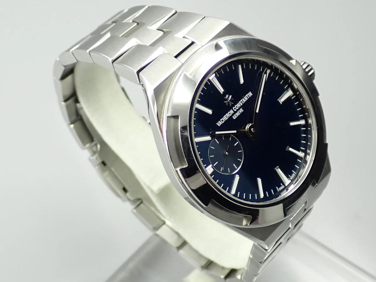 ヴァシュロンコンスタンタン オーヴァーシーズ Ref.2300V/100A-B170 ブルー文字盤 中古 K23M6822 - Image 5