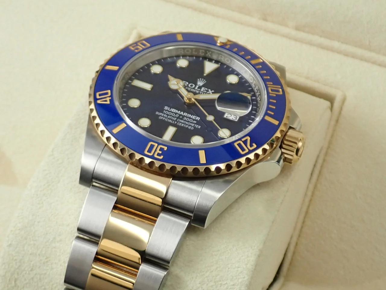 ロレックス サブマリーナー デイト Ref.126613LB ステンレススチール/イエローゴールド ブルー文字盤 - Image 6