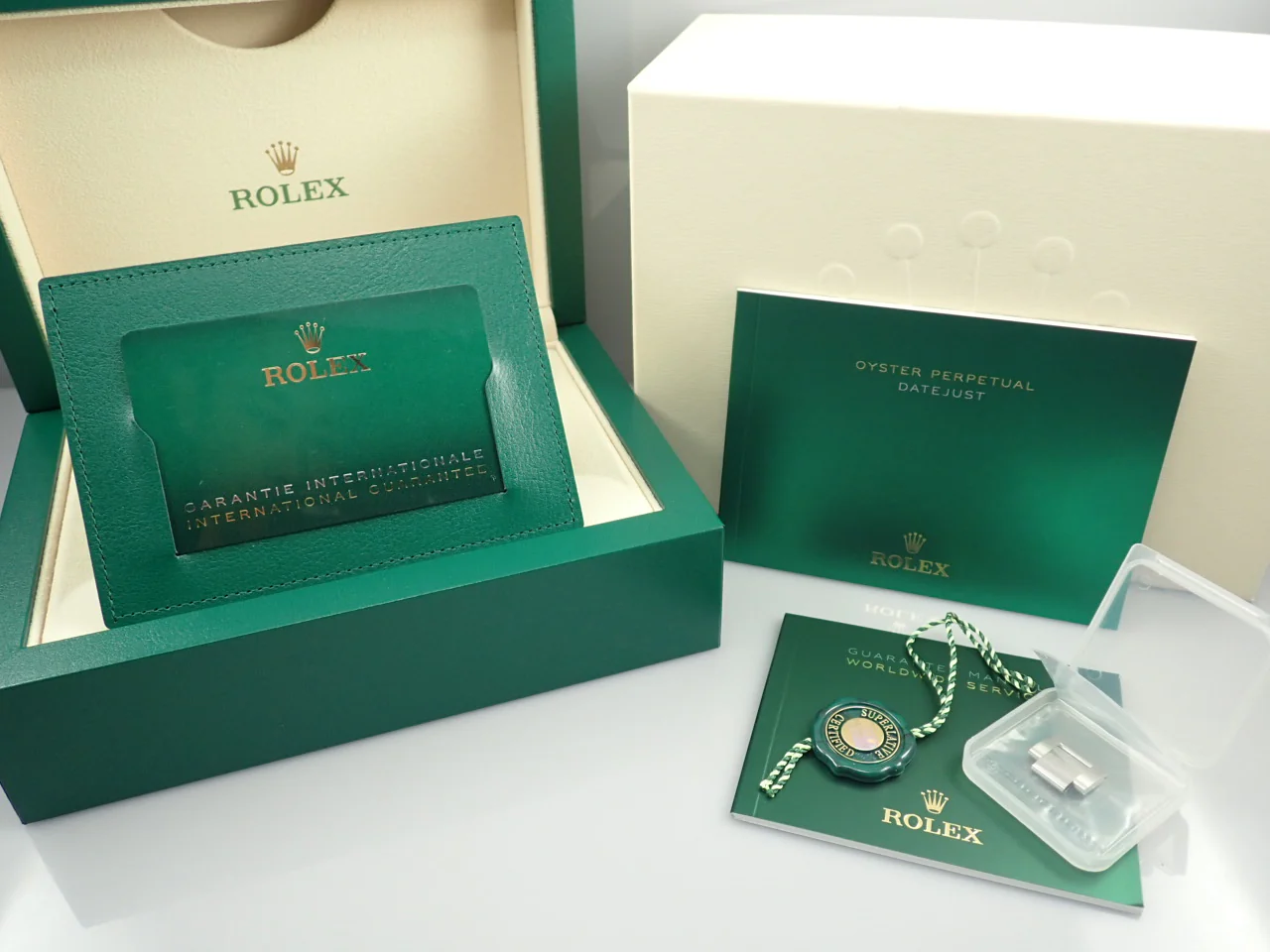ロレックス デイトジャスト41 Ref.126334 ステンレススチール/ホワイトゴールド ブライトブルー文字盤 オイスターブレスレット 中古 KA6J0THM - Image 10