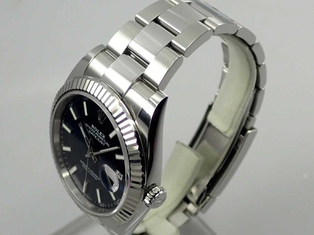 ロレックス デイトジャスト41 Ref.126334 ステンレススチール/ホワイトゴールド ブライトブルー文字盤 オイスターブレスレット 中古 KA6J0THM - Image 4