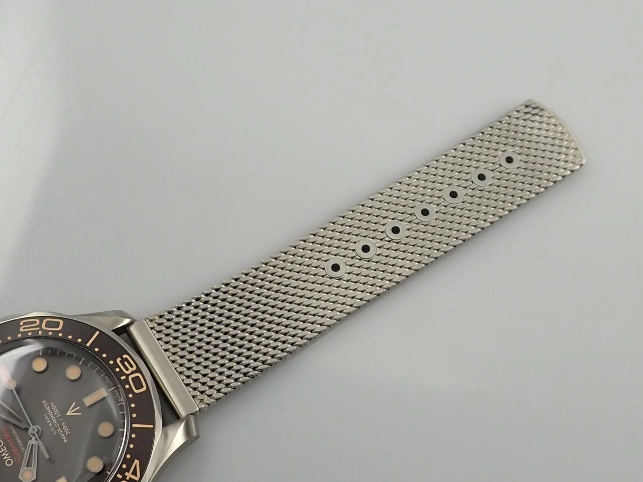 オメガ シーマスター ダイバー 300M コーアクシャル マスター クロノメーター 42MM Ref.210.92.42.20.01.001 ブラウン文字盤 中古 KJH3K607 - Image 10