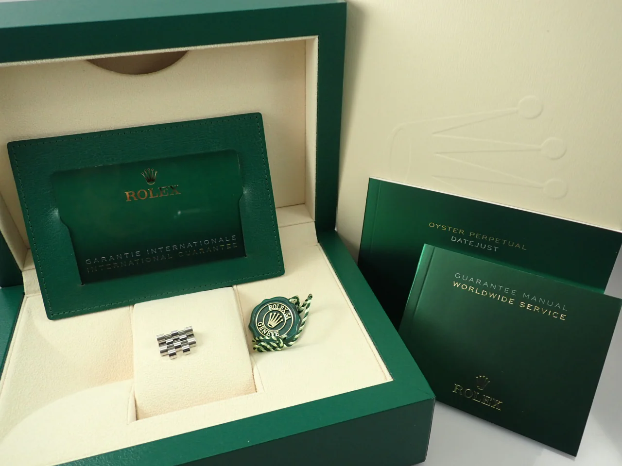 ロレックス デイトジャスト41 Ref.126334 ステンレススチール/ホワイトゴールド スレートローマン文字盤 ジュビリーブレスレット 極美品 L7071645 - Image 10