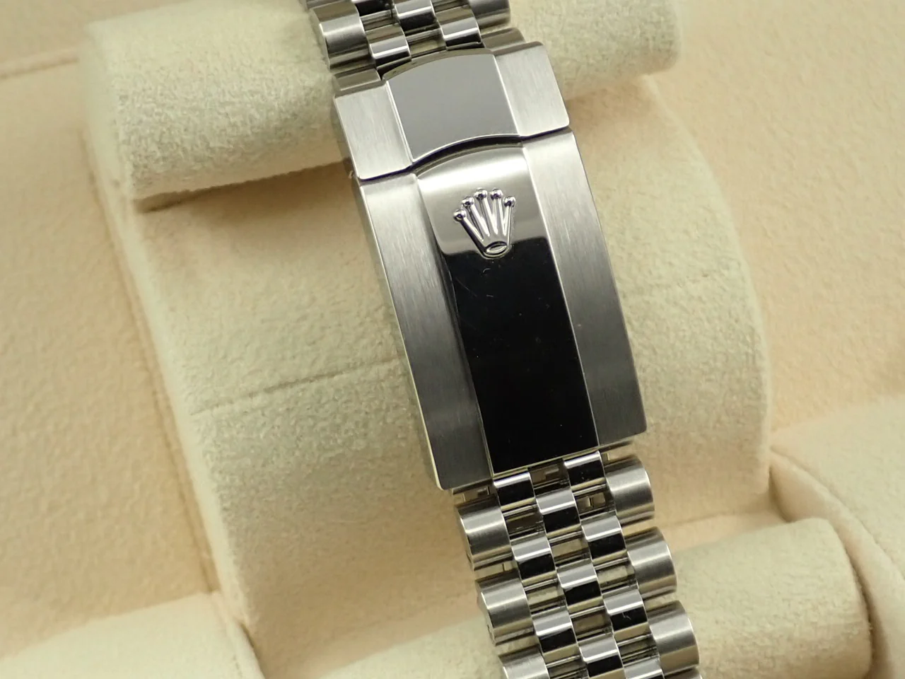 ロレックス デイトジャスト41 Ref.126334 ステンレススチール/ホワイトゴールド スレートローマン文字盤 ジュビリーブレスレット 極美品 L7071645 - Image 7