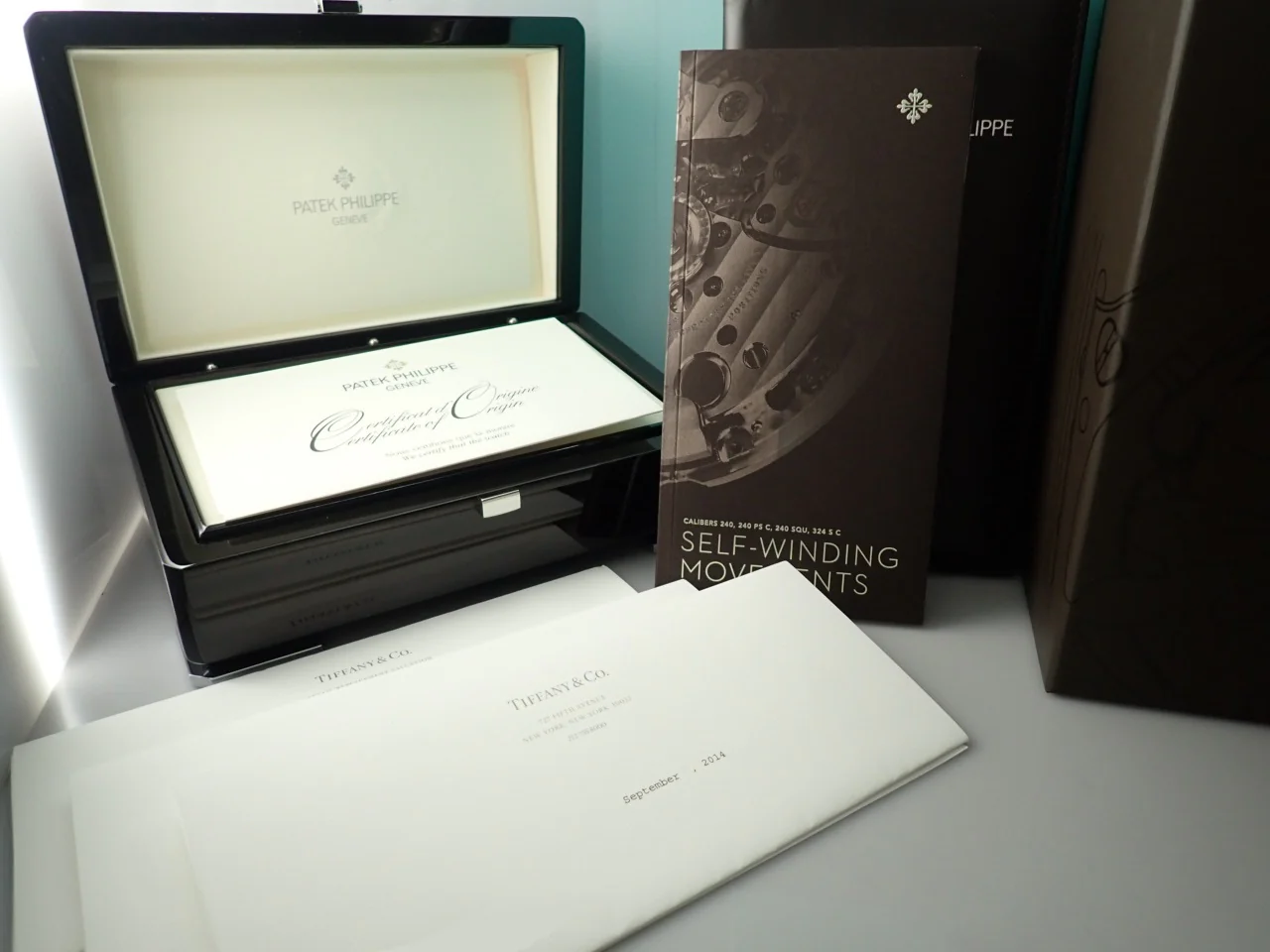 パテックフィリップ カラトラバ Ref.5227J-001 イエローゴールド アイボリー文字盤 - Image 10