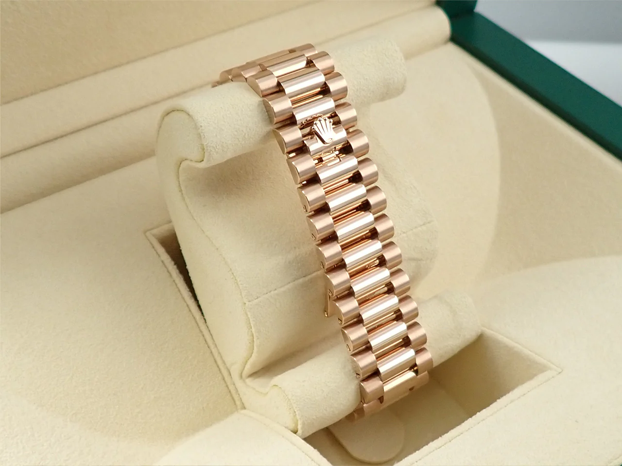 ロレックス デイデイト40 Ref.228235 エバーローズゴールド サンダストストライプ文字盤 - Image 7