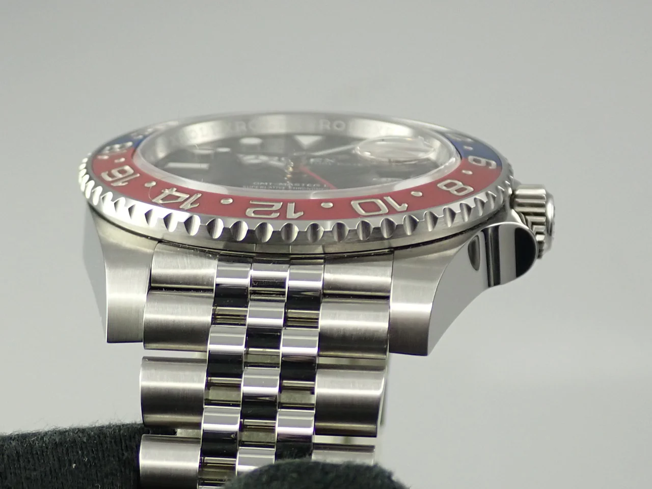 ロレックス GMTマスターII Ref.126710BLRO ステンレススチール ブラック文字盤 ジュビリーブレスレット 中古 LW294620 - Image 6