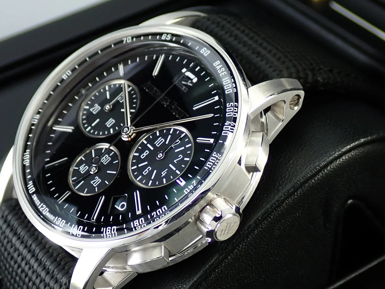 オーデマピゲ CODE 11.59 バイ オーデマ ピゲ クロノグラフ Ref.26393BC.OO.A002CR.01 ホワイトゴールド ブラックラッカー文字盤 - Image 5