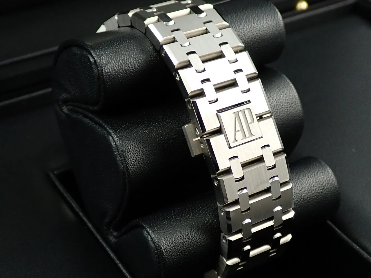 オーデマピゲ ロイヤルオーク パーペチュアルカレンダー Ref.26615TI.OO.1220TI.01 チタン サーモン文字盤 - Image 8