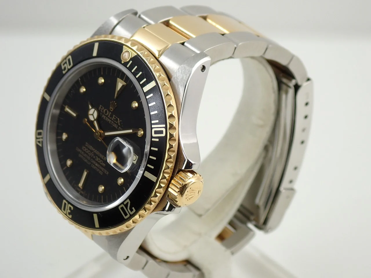 ロレックス サブマリーナー デイト Ref.16803 ステンレススチール/イエローゴールド ブラック文字盤 美中古 P25TC7J0 - Image 4