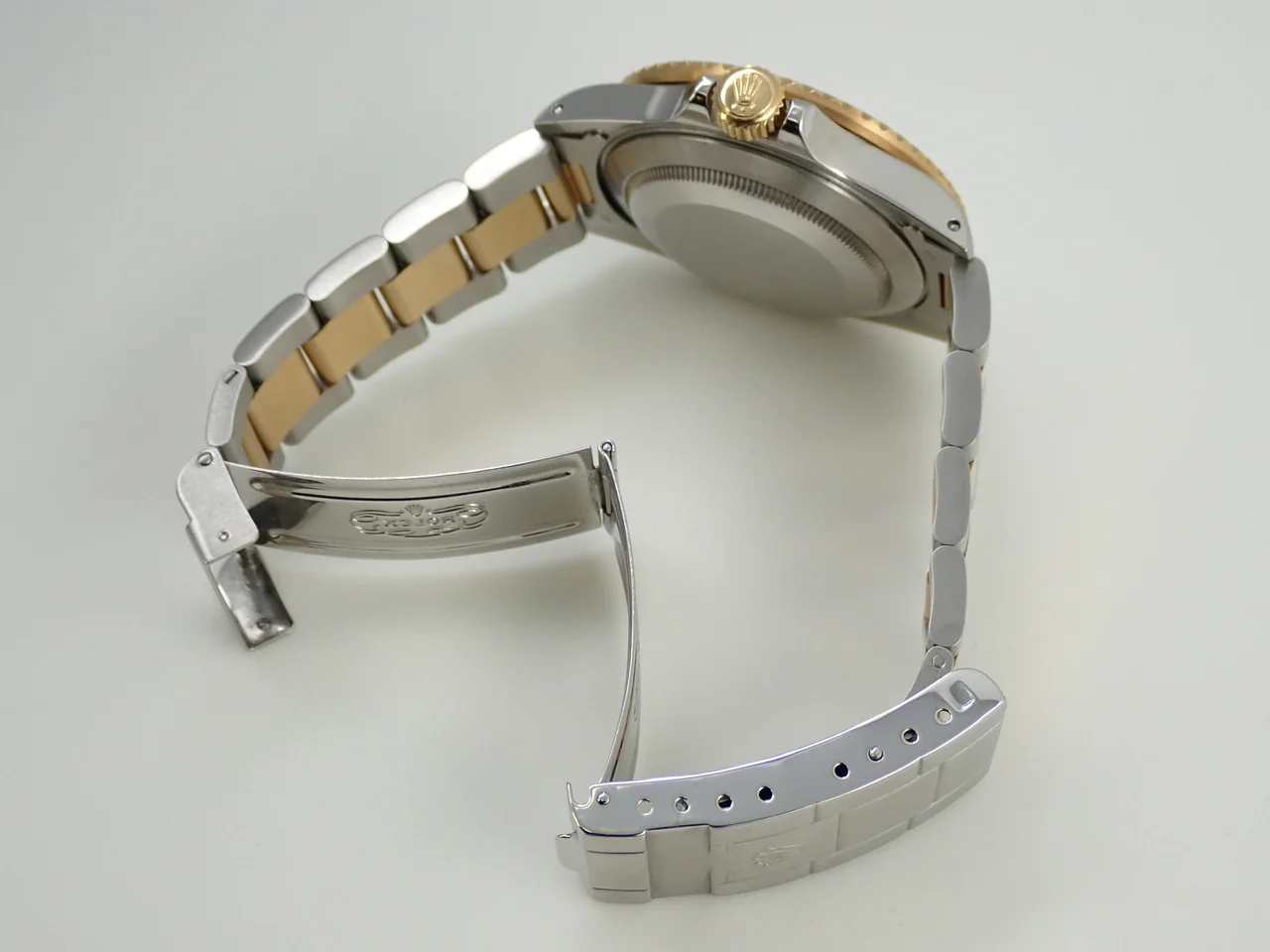 ロレックス サブマリーナー デイト Ref.16803 ステンレススチール/イエローゴールド ブラック文字盤 美中古 P25TC7J0 - Image 8