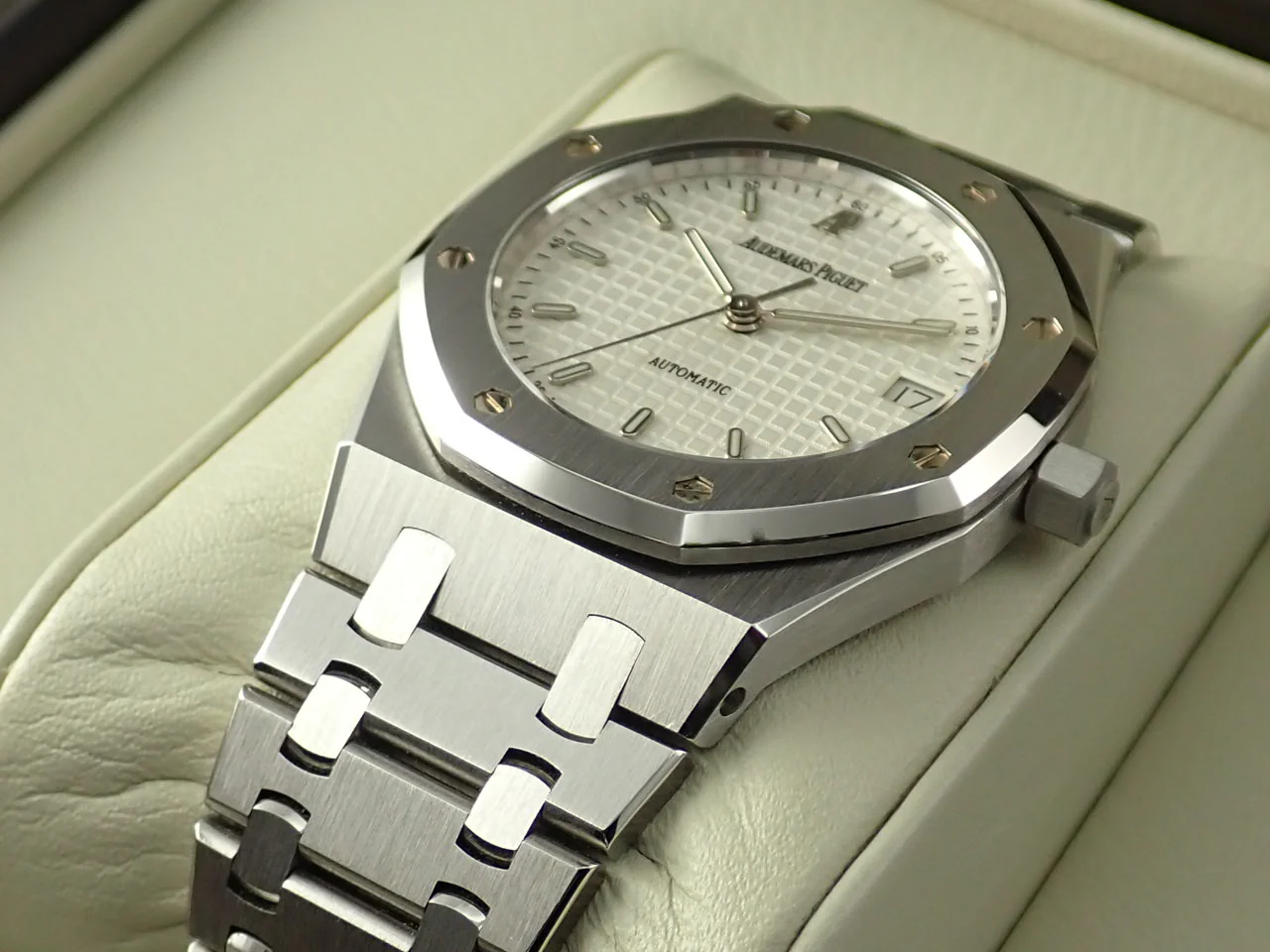 オーデマピゲ ロイヤルオーク Ref.14790ST.OO.0789ST.10 ステンレススチール シルバー文字盤 - Image 6