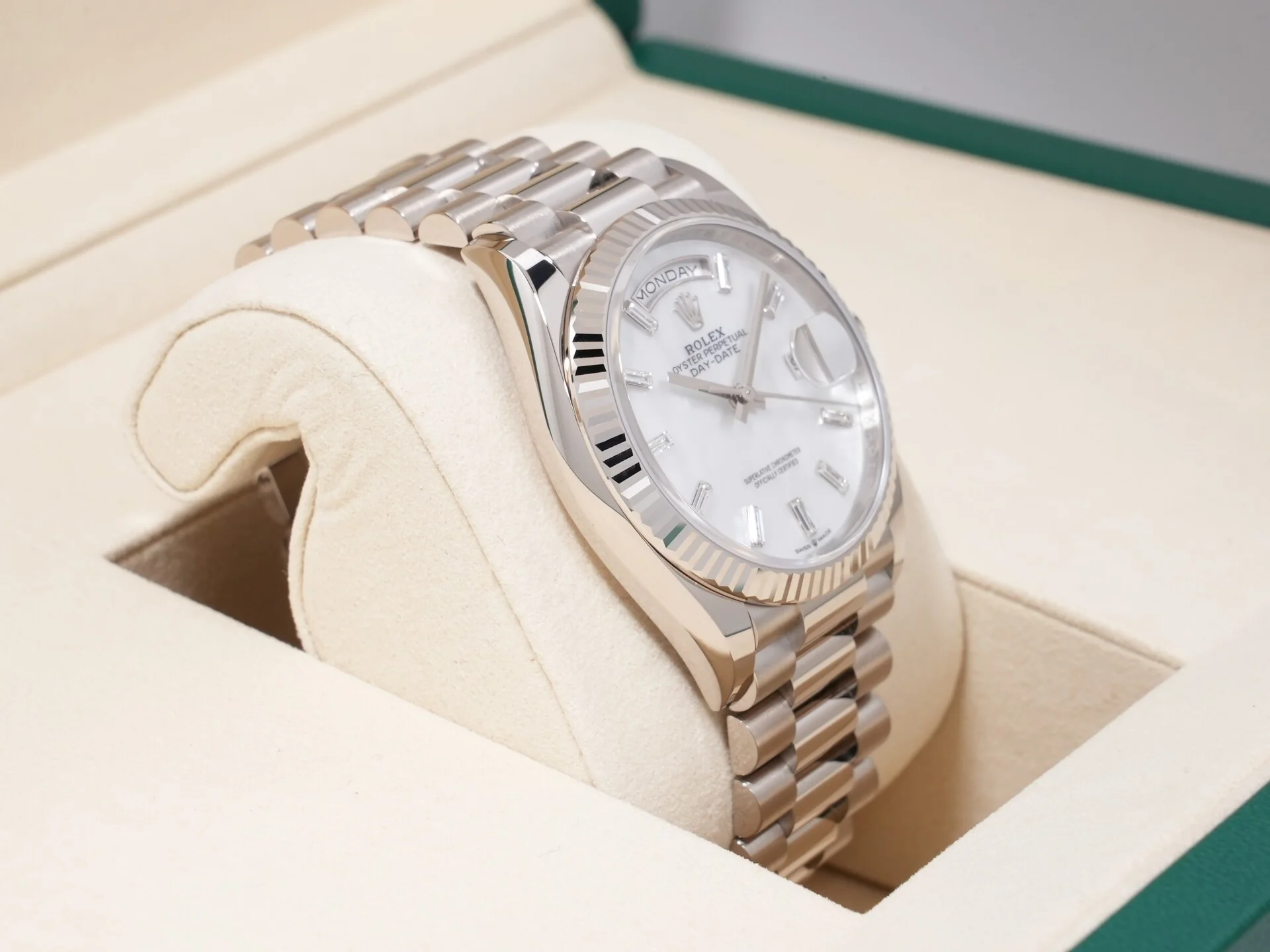ロレックス デイデイト36 Ref.128239 ホワイトゴールド ホワイトマザーオブパール文字盤 未使用 pcxgkczd - Image 5